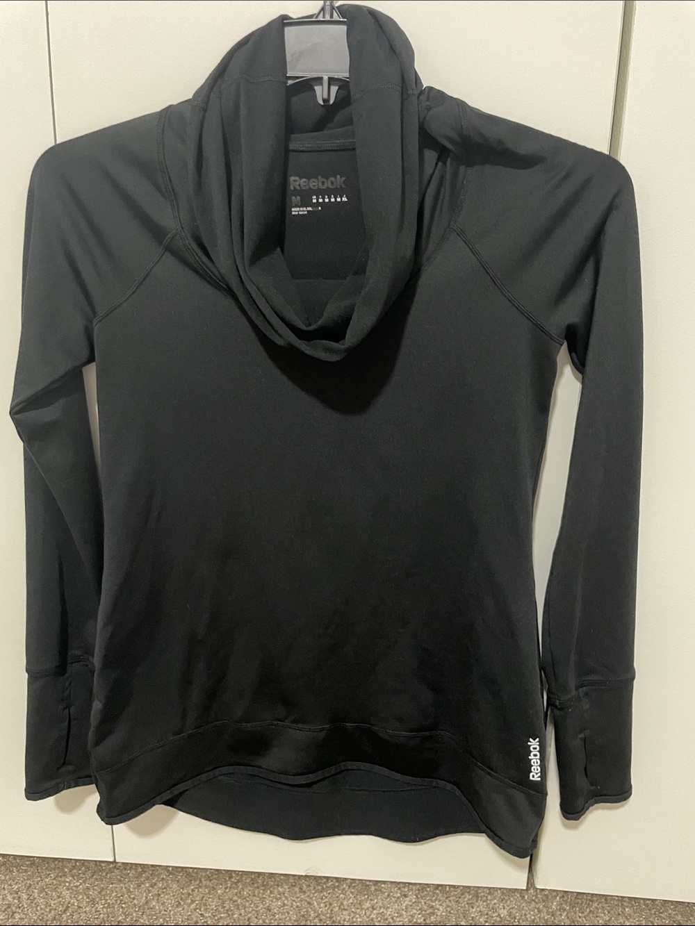 Reebok Cowl Neck Thumbhole Long Sleeve Athletic Top Size M
